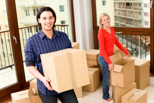 Screen-reader support for accessible Edgware moving services