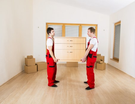 Packing and moving service for Edgware customers with labelled boxes